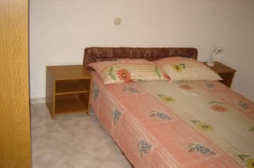 Kroatija Privát Dugi Rat, Eksterjeras